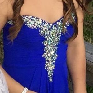 old prom dress and it needs to find a new home